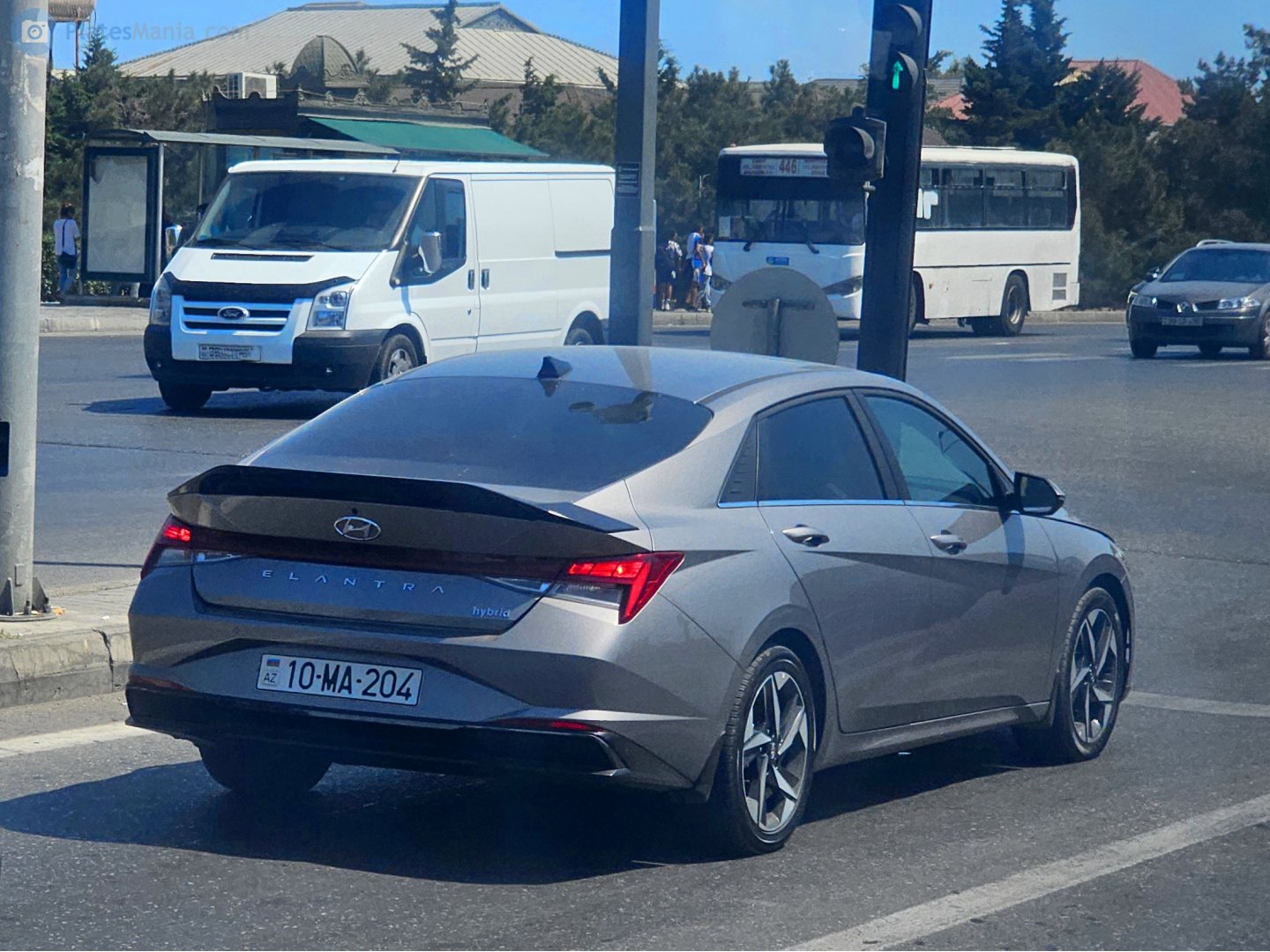 10 MA 204, Hyundai Elantra 