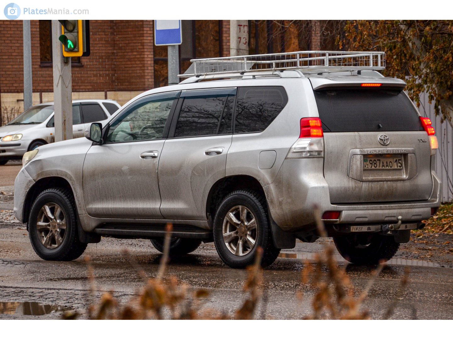 987 AAO 15, Toyota Land Cruiser Prado 4th gen 5-door SUV (J150), 2009–2013