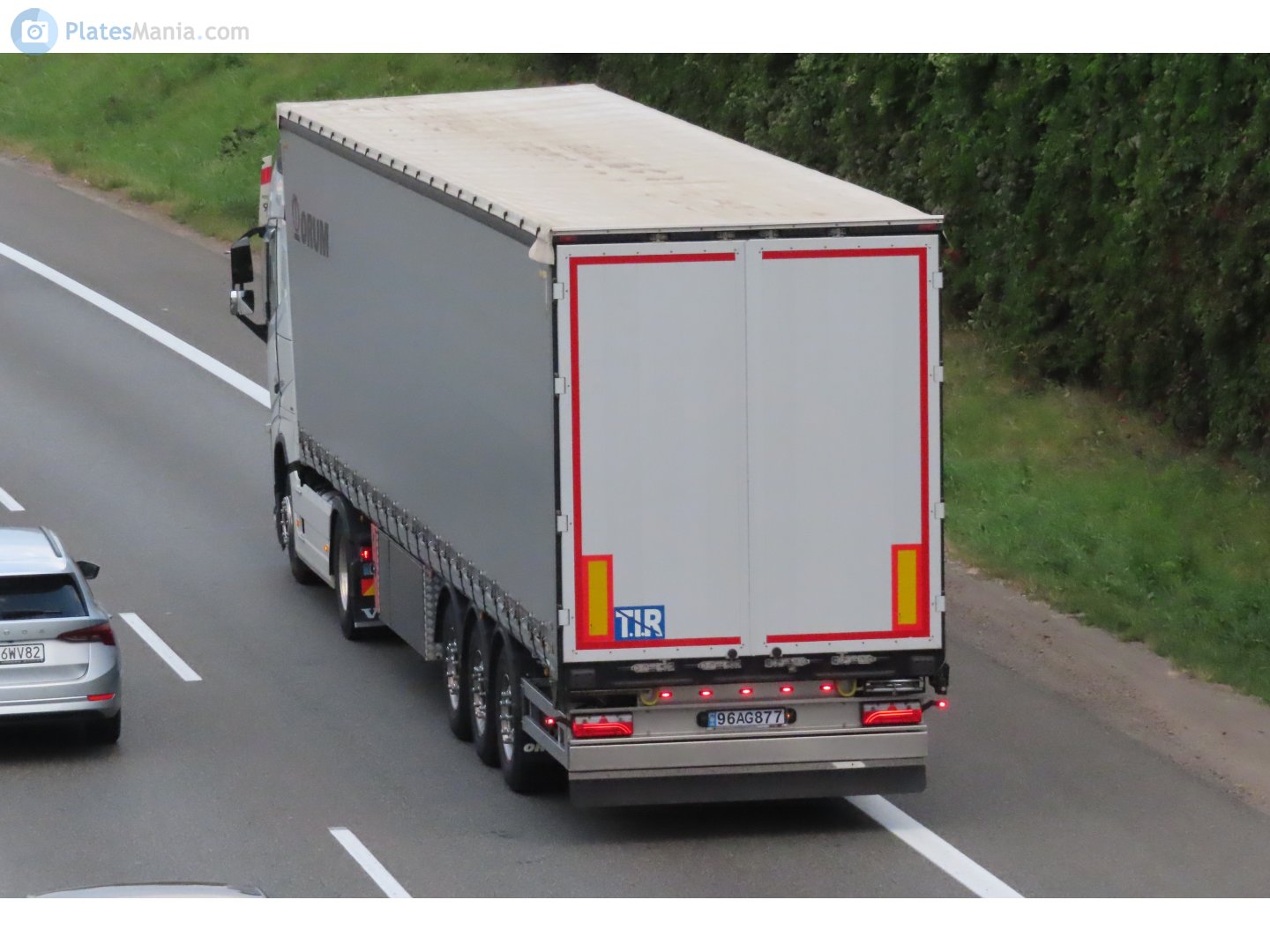 96AG877, Orum Trailer 