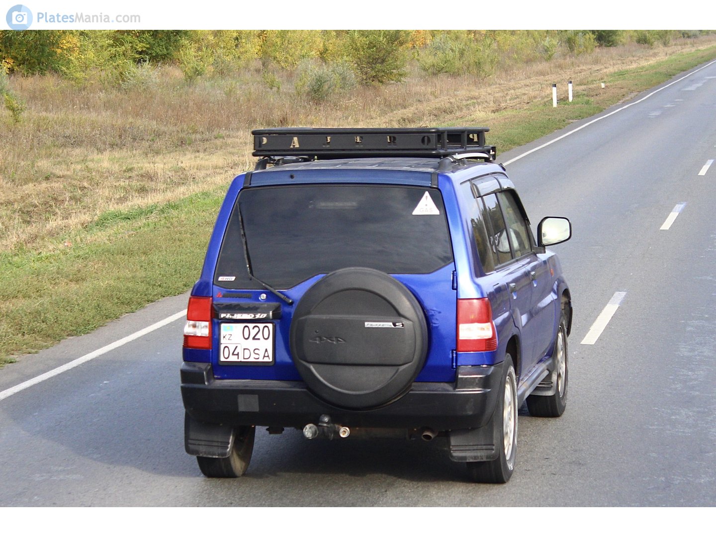 020 DSA 04, Mitsubishi Pajero iO 1st gen 5-door SUV (H70W), 1998–2007