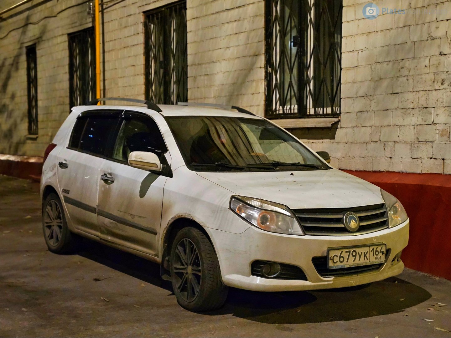 с 679 ук 164, Geely MK 1st gen Cross Hatch (MK2), 2010–2016