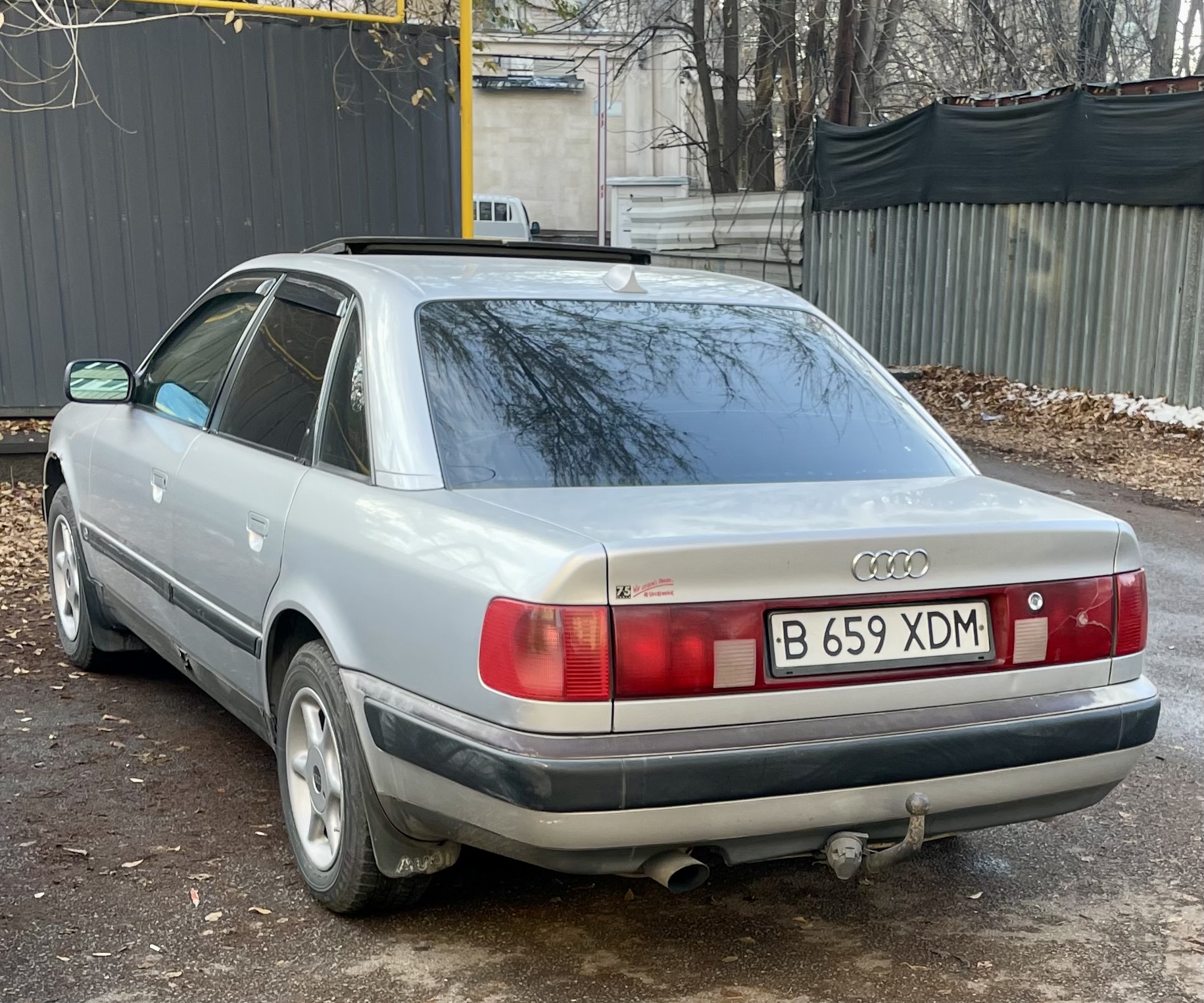 B 659 XDM, Audi 100 4th gen Sedan (C4/4A2), 1990–1994