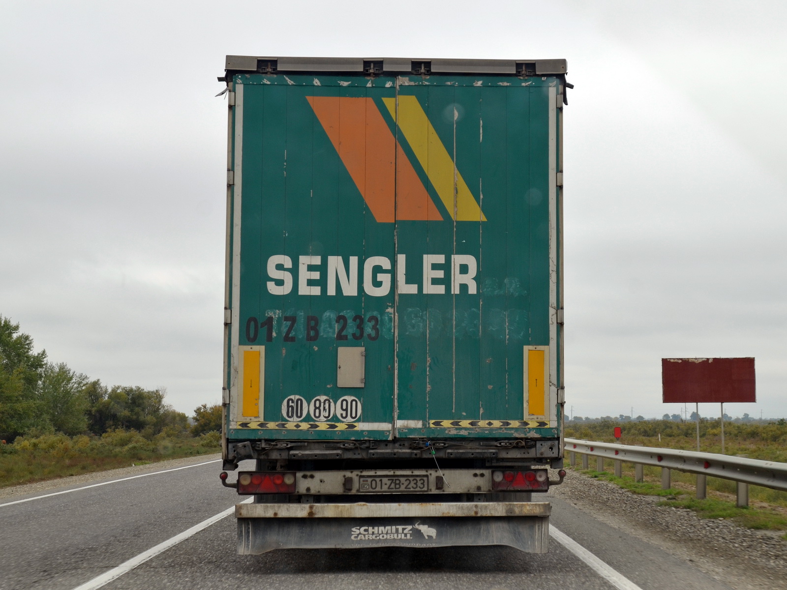 01 ZB 233, Schmitz SCS 