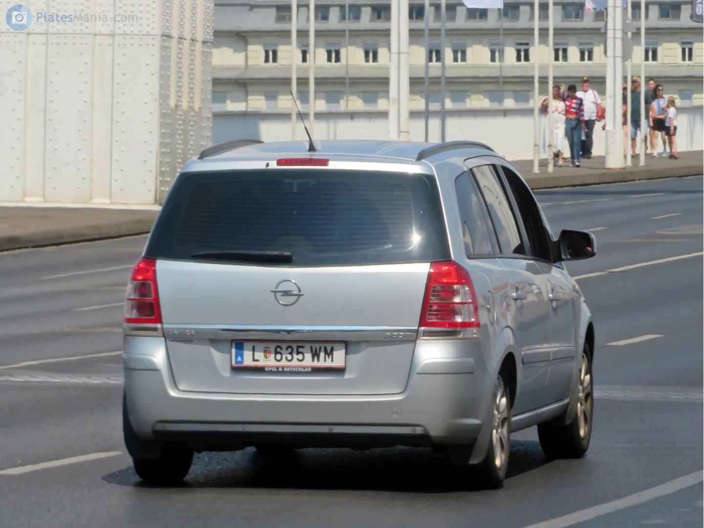 L 635 WM, Opel Zafira 2nd gen (Family) (B; A05), 2005–2014