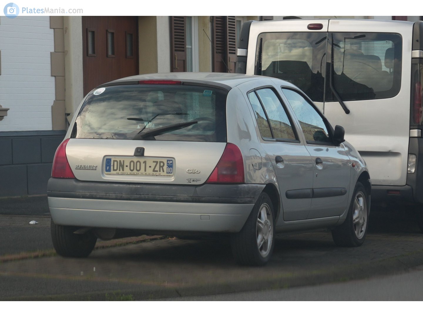 DN-001-ZR, Renault Clio 2nd gen 5-door Hatch (B65), 1998–2001 (–2003 for LATAM-market)