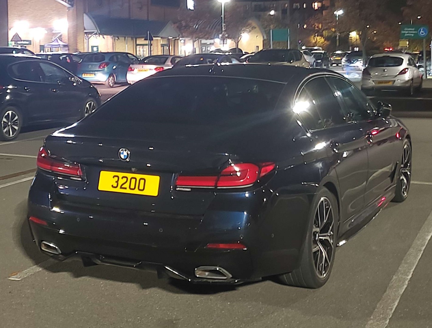 32OO, BMW 5 Series 7th gen Sedan (G30/G38), facelift, 2020–2023