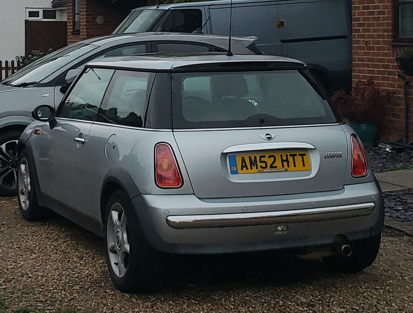 AM52HTT, MINI Hatch 1st gen (R50/R53), 2000–2006
