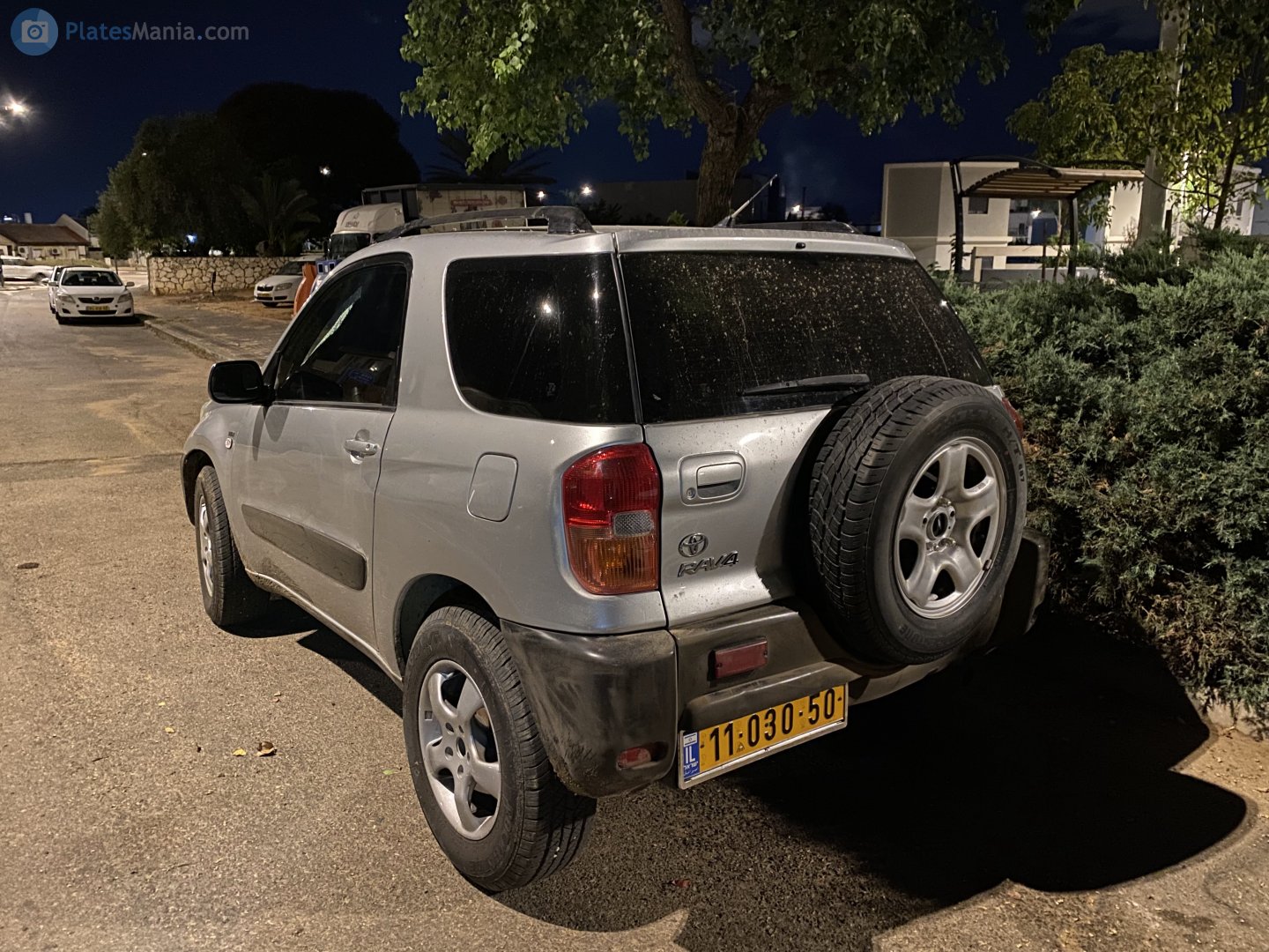 11-030-50, Toyota RAV4 2nd gen 3-door SUV (XA20), 2000–2005