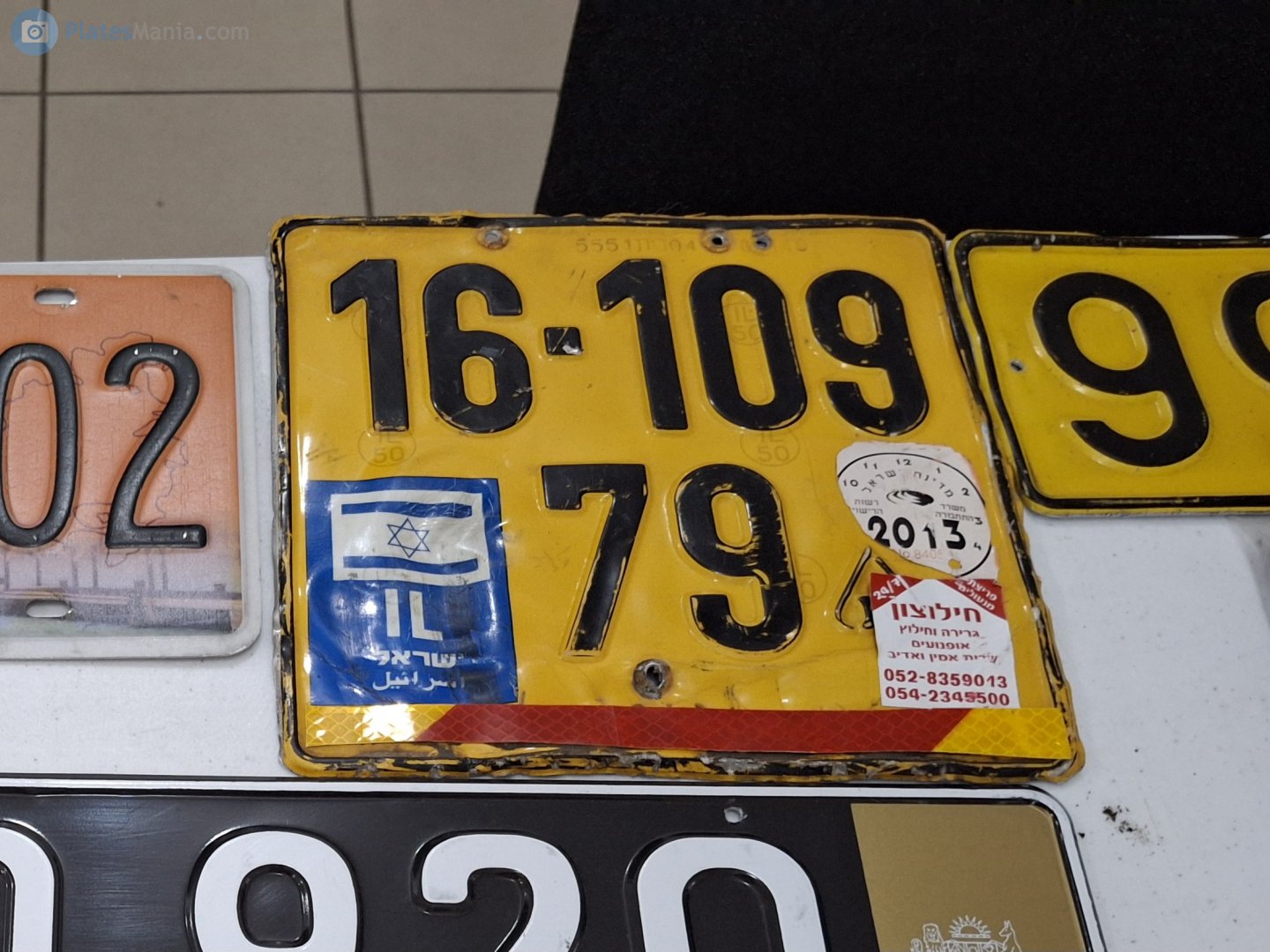 16-109-79, License plate without vehicle 