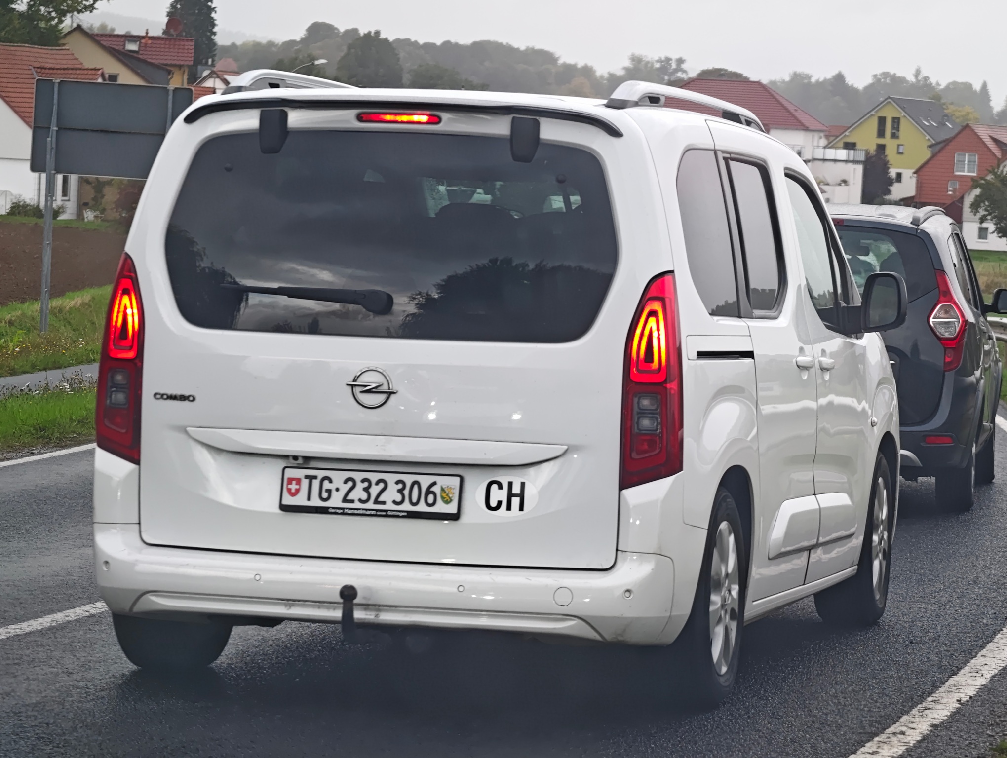 TG 232306, Opel Combo 