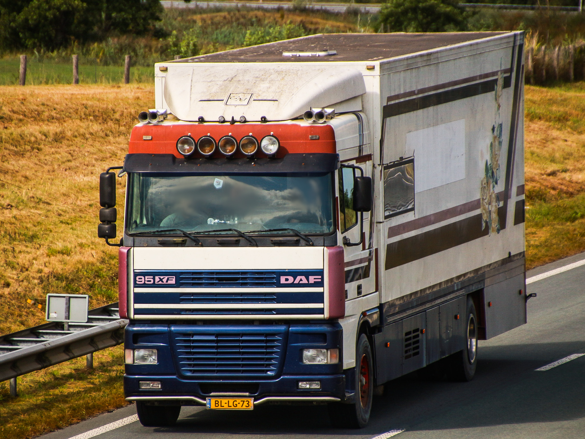 BL-LG-73, DAF XF 1st gen (95XF), 1997–2002