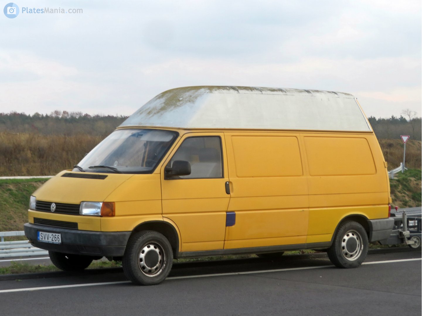 SVV-266, Volkswagen Transporter 4th gen Highroof Van (T4) (70/7D), 1990–2003
