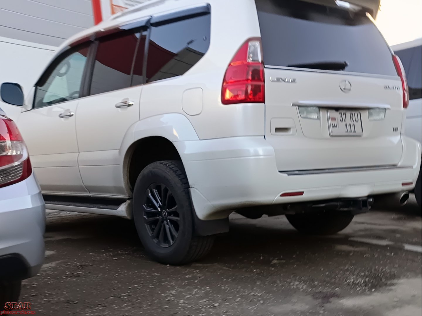 37 RU 111, Lexus GX 1st gen (J120), 2002–2009