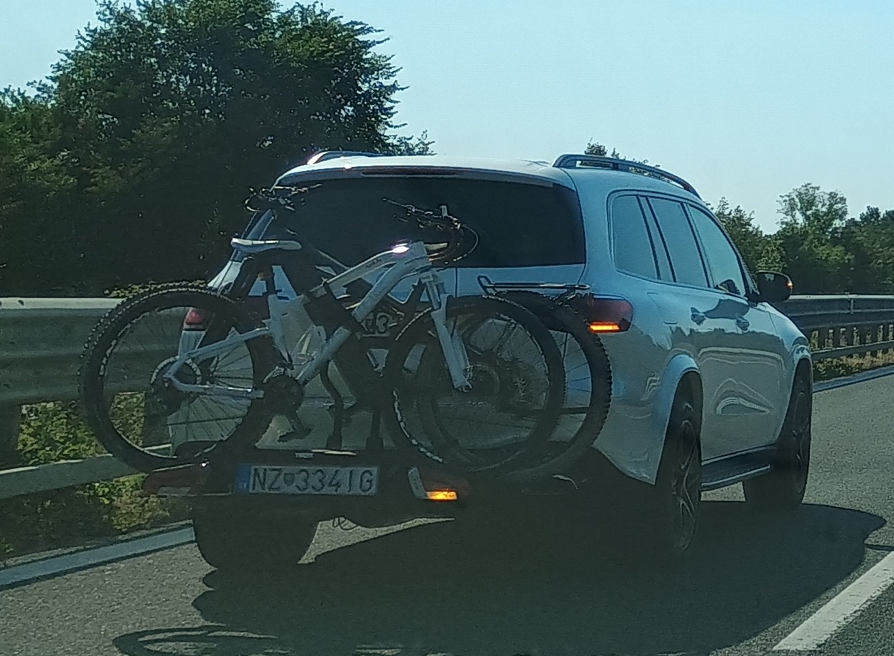 NZ-334IG, Mercedes-Benz 