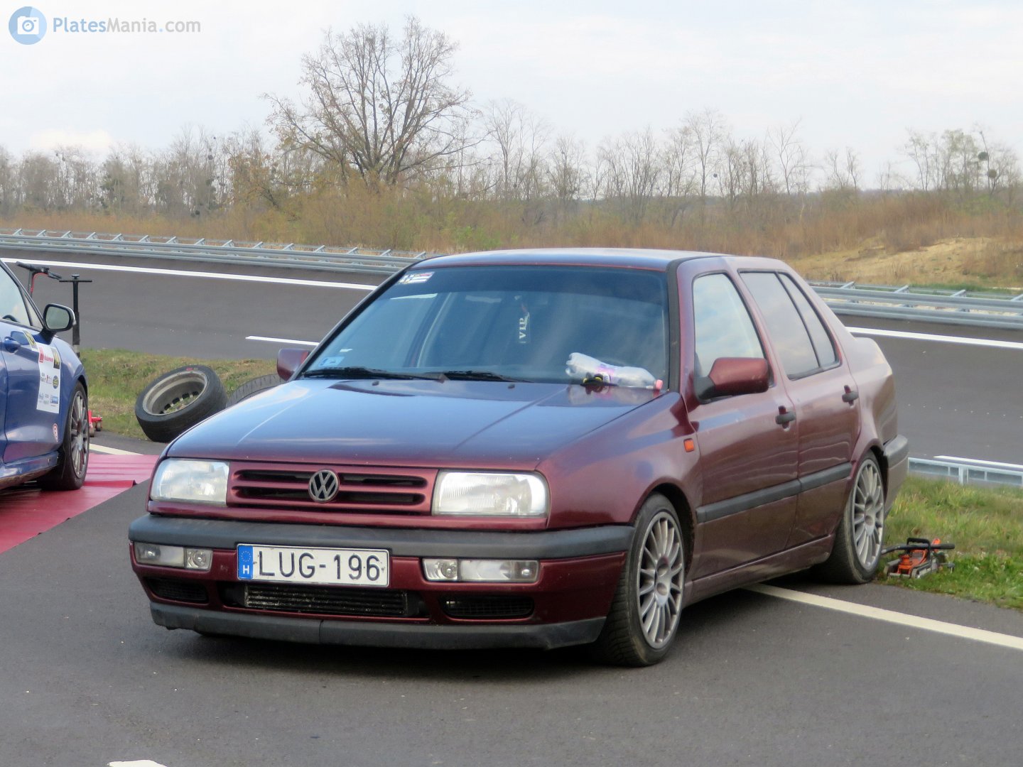LUG-196, Volkswagen Vento 1st gen (A3/1H2), 1992–1999