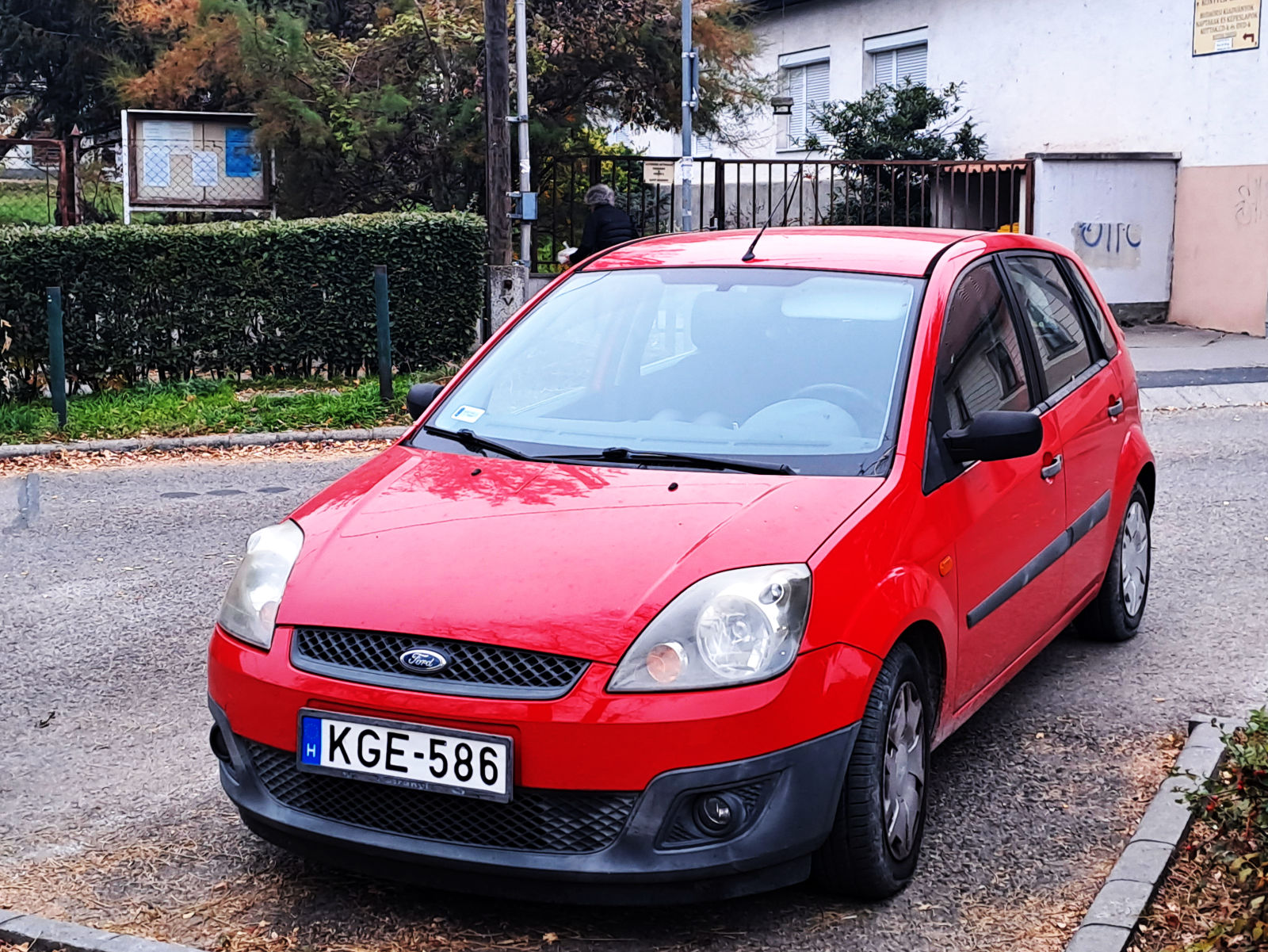 KGE-586, Ford Fiesta 5th gen 5-door Hatch (B256), 1st facelift, 2005–2008