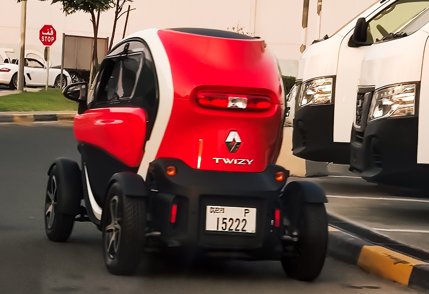 P 15222, Renault Twizy Z.E. 1st gen Urban (M09e), 2012–2023