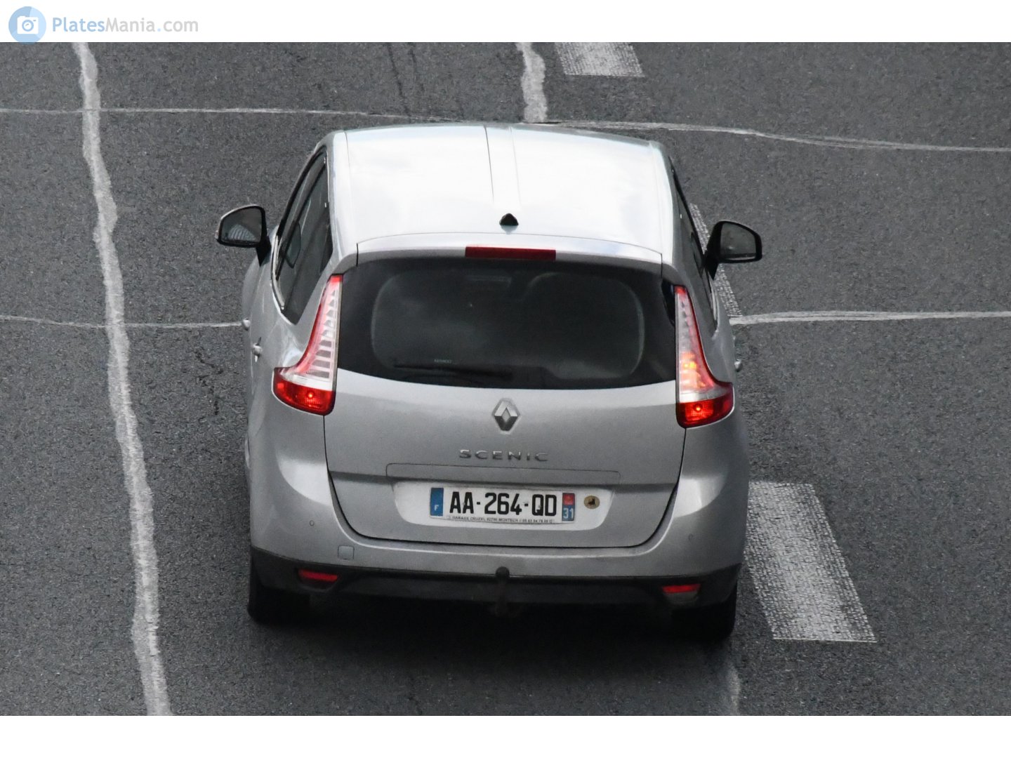 AA-264-QD, Renault Scénic 3rd gen Grand (R95), 2009–2016