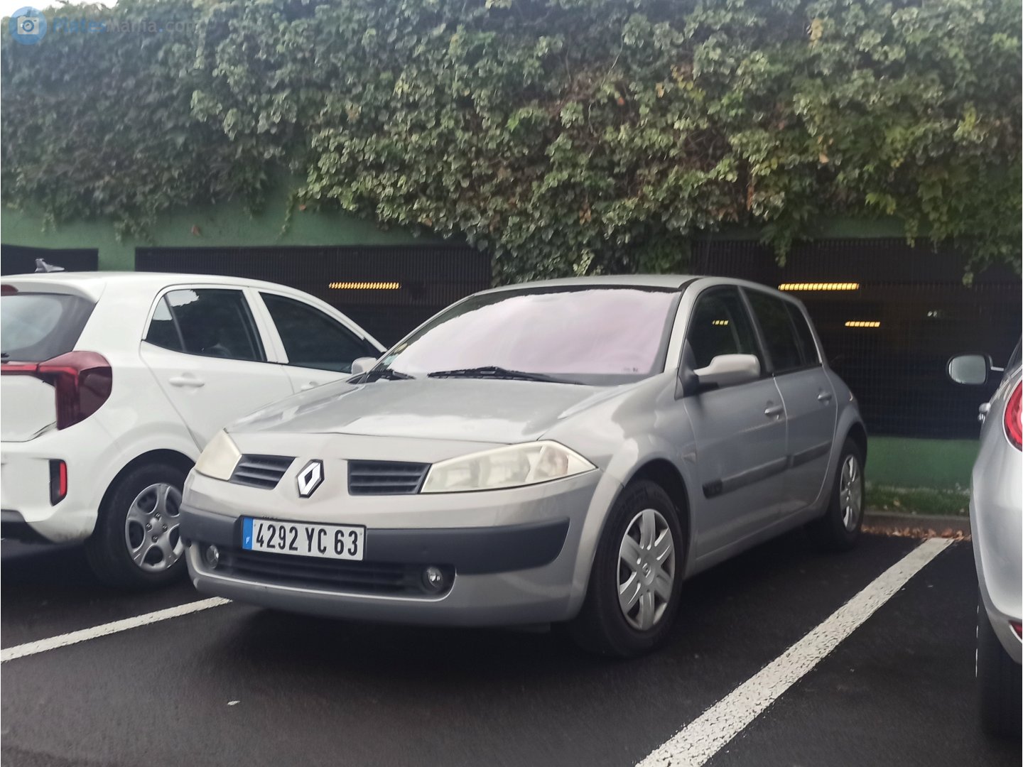 4292 YC 63, Renault Mégane 2nd gen 5-door Hatch (B84), 2002–2009