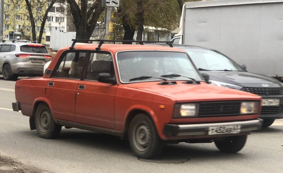 т 452 ав 63, Lada (VAZ) 2105 Жигули (Nova / Riva / 1300 / 1500), 1980–2010