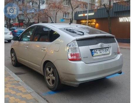 AC 1275 EM, Toyota Prius