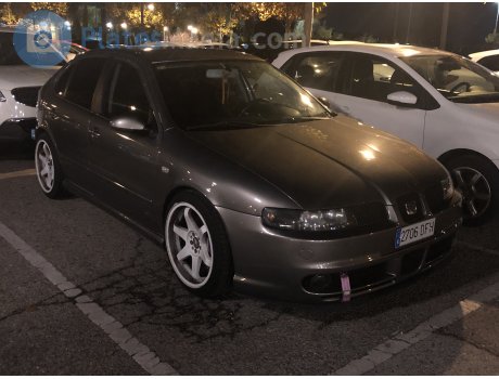 2706 DFH, SEAT León