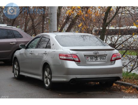 99 UF 996, Toyota Camry