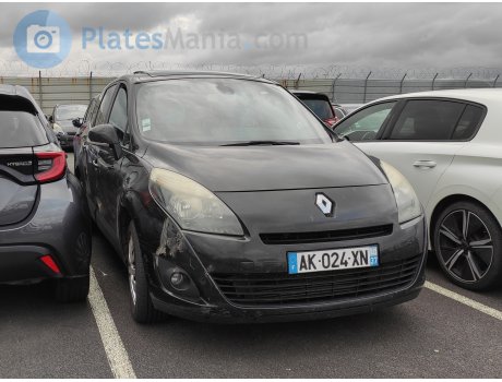 AK-024-XN, Renault Scénic