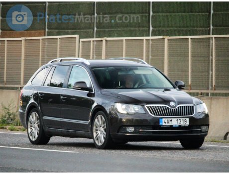 4AM 1319, Skoda Superb