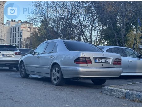 XVB 892, Mercedes-Benz E-Klasse