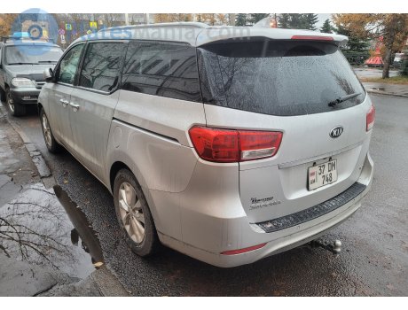 37 DM 748, Kia Sedona