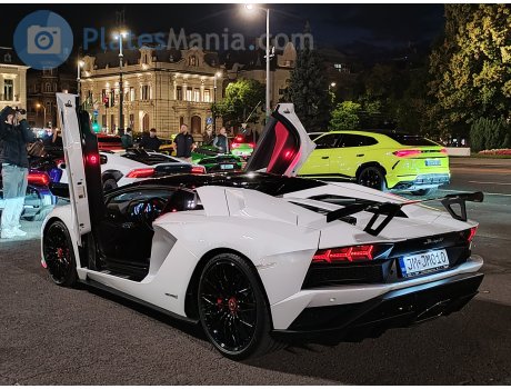JM-JM010, Lamborghini Aventador