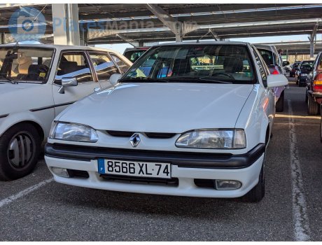 8566 XL 74, Renault 19