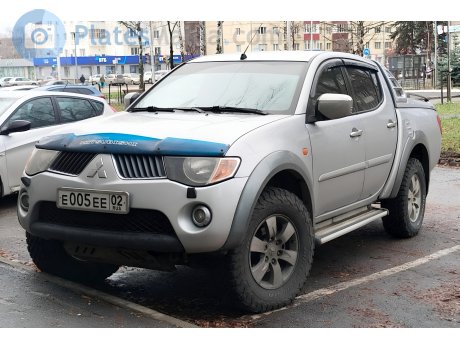 е005ее02, Mitsubishi L200