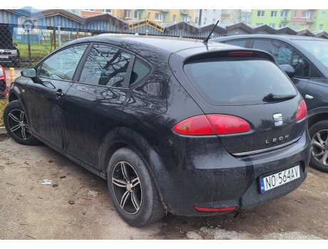 NO 564AV, SEAT León