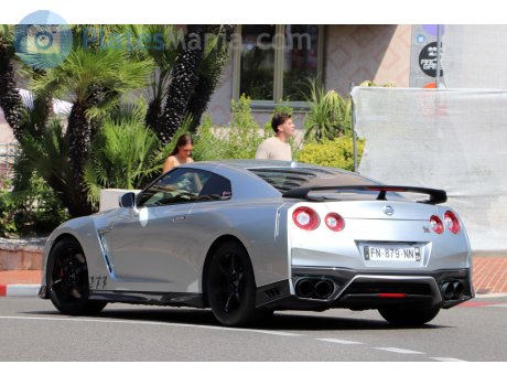 FN-879-NN, Nissan GT-R