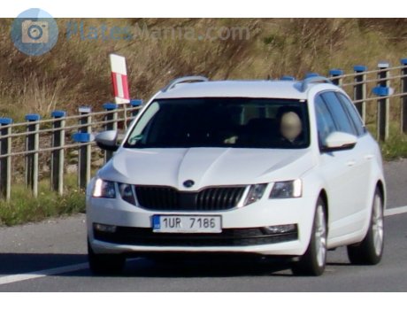 1UR 7186, Skoda Octavia