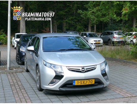 1-SXJ-70, Opel Ampera