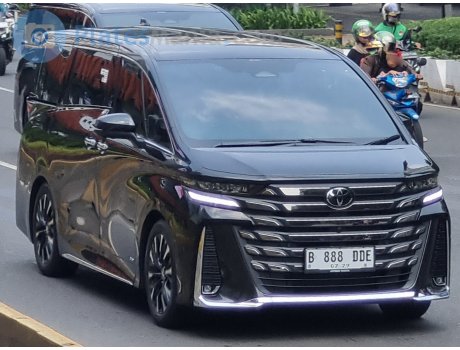 B 888 DDE, Toyota Vellfire