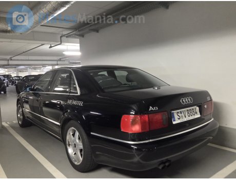 S V 8884, Audi A8