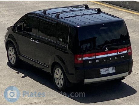 B 1207 TIB, Mitsubishi Delica