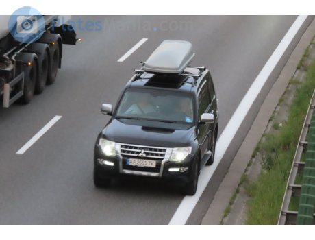 AA 2555 TK, Mitsubishi Pajero