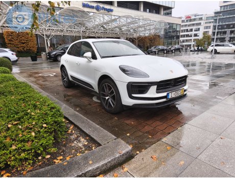I 35CG, Porsche Macan