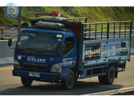 H 8242 BA, Mitsubishi Fuso Canter