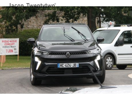 HC-424-JB, Renault Captur