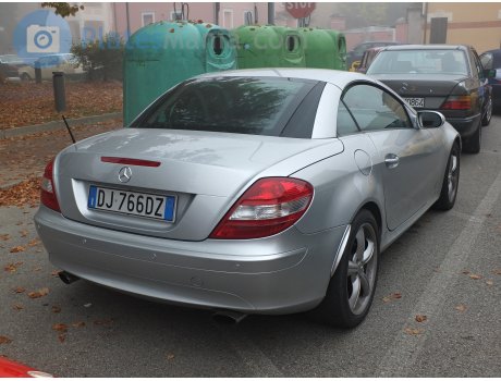 DJ 766 DZ, Mercedes-Benz SLK-Klasse