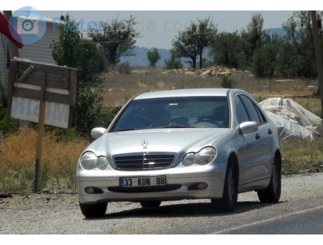 33 KON 88, Mercedes-Benz C-Klasse