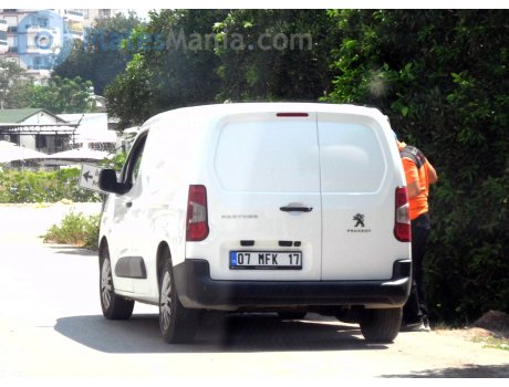 07 MFK 17, Peugeot Partner