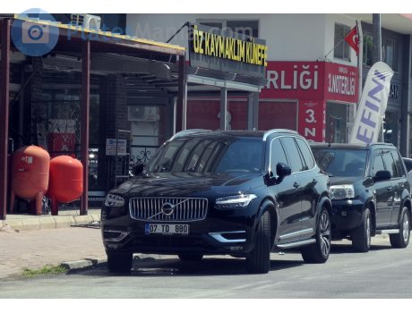 07 TD 880, Volvo XC90