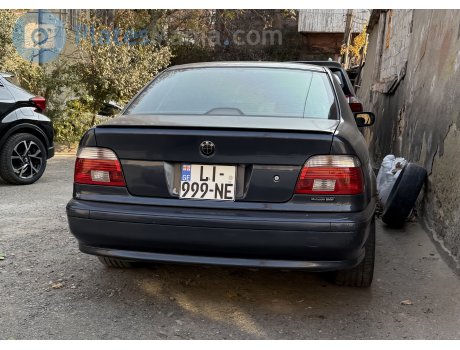 LI-999-NE, BMW 5 Series